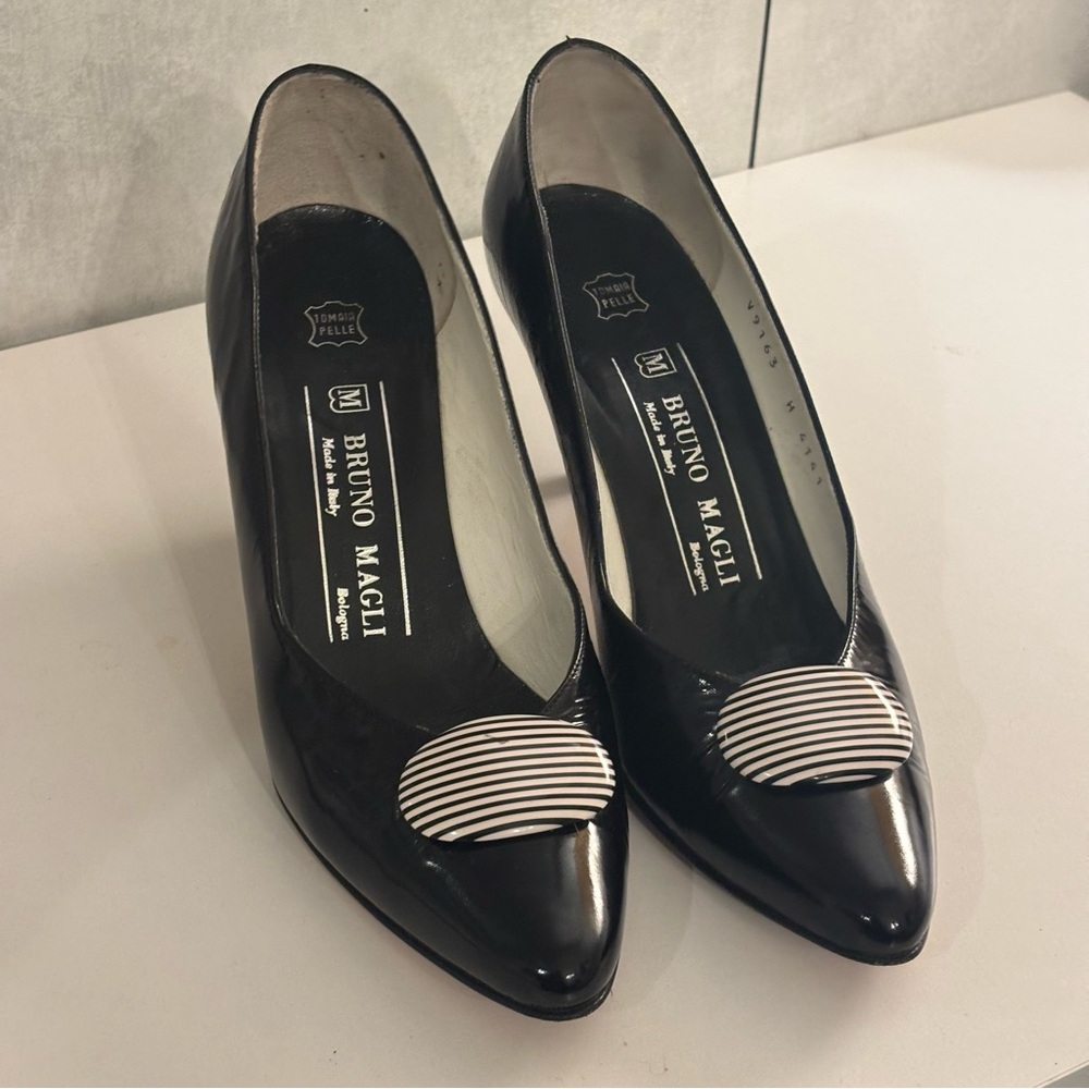 Bruno Magli Black Patent Leather Pointed Toe Heels with Striped Round Accent